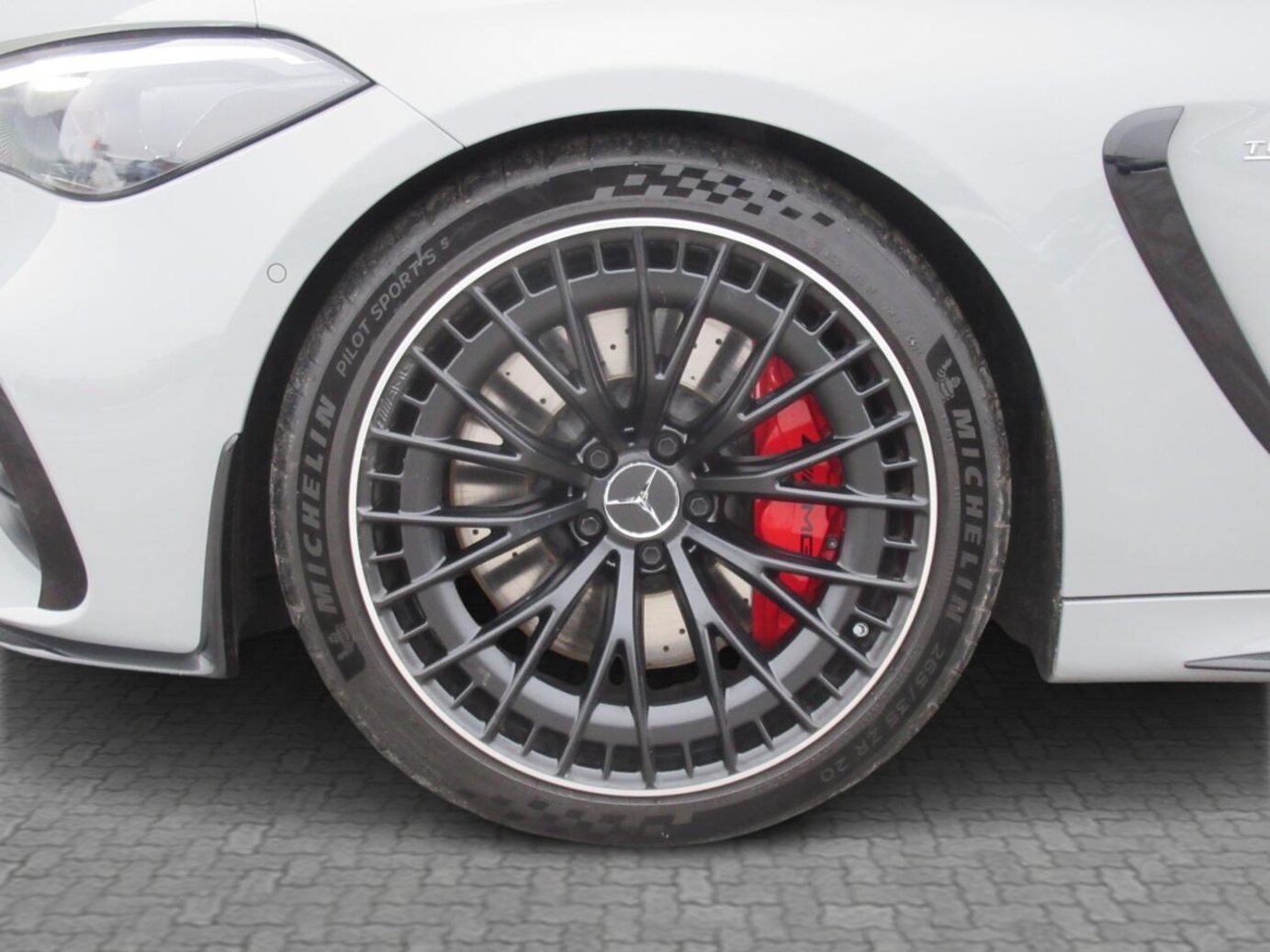 Mercedes-Benz AMG CLE 53 4M Cabrio