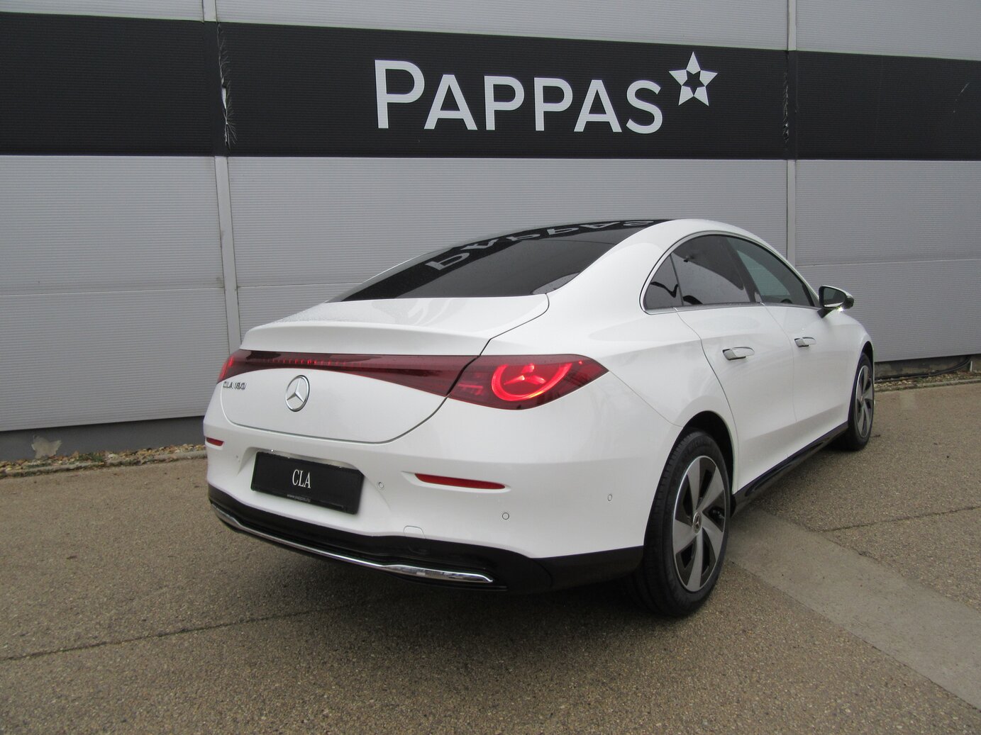 Mercedes-Benz CLA 180