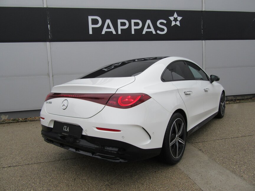 Mercedes-Benz CLA 200