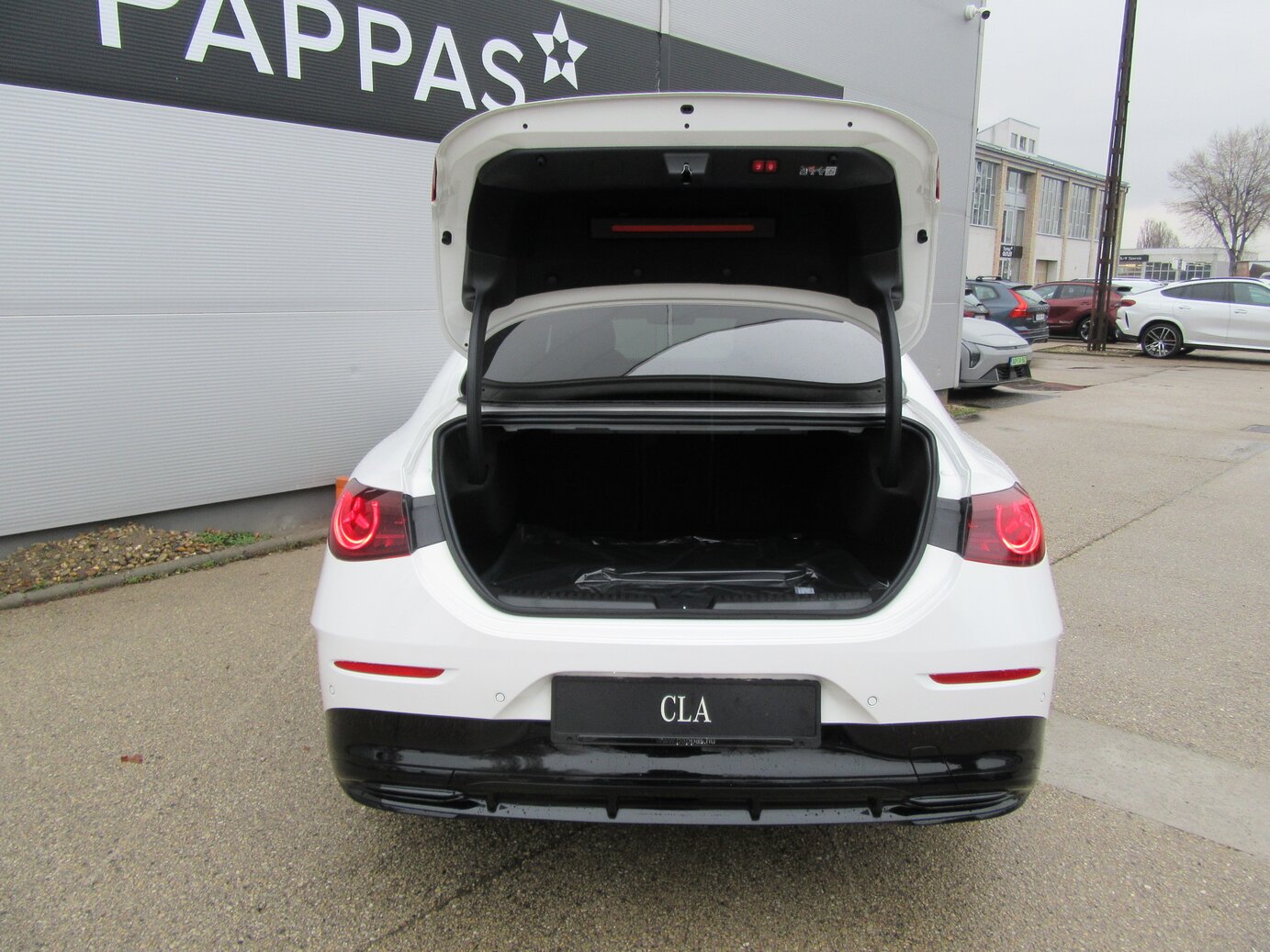 Mercedes-Benz CLA 200