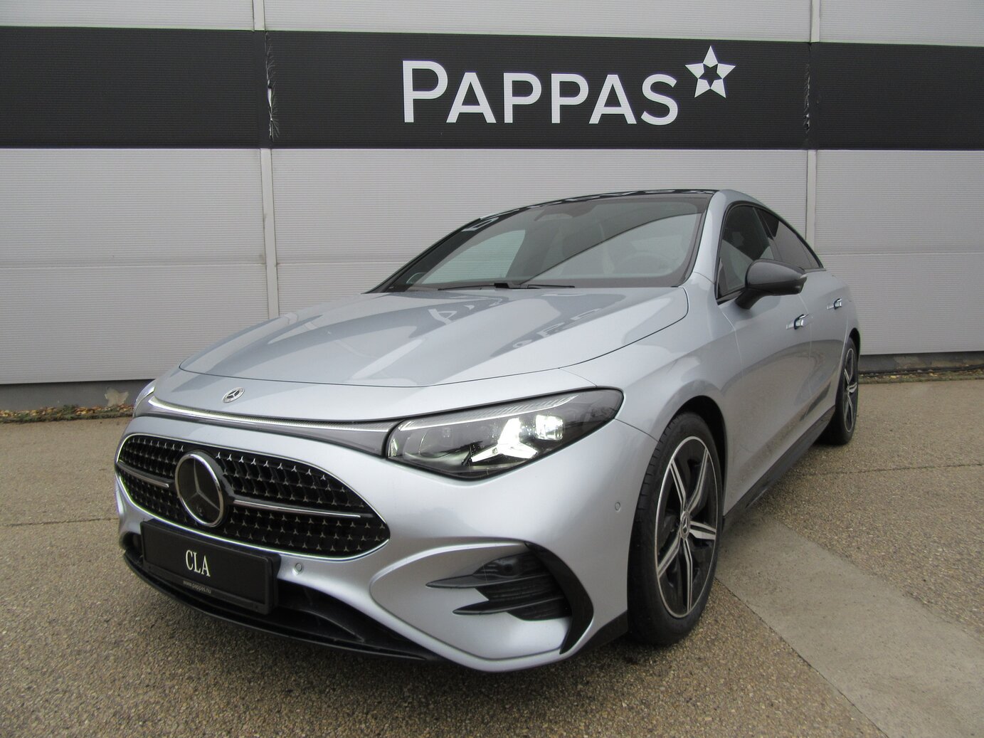 Mercedes-Benz CLA 200