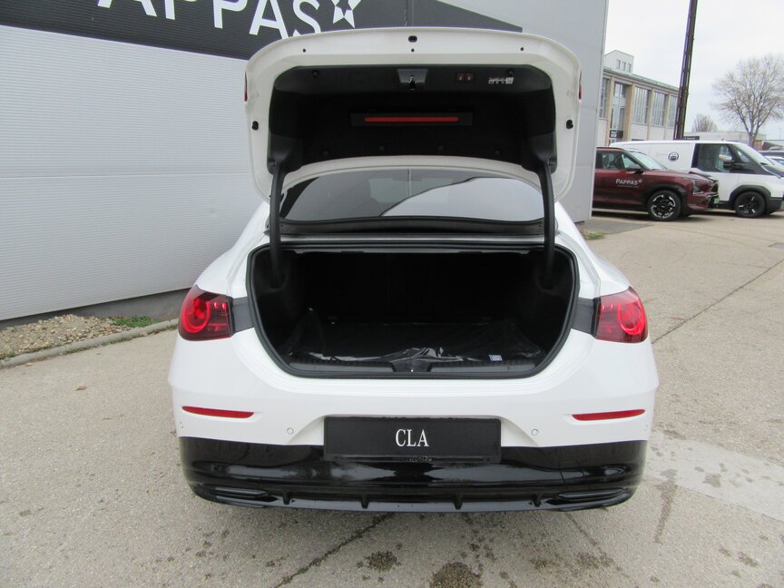 Mercedes-Benz CLA 200 4MATIC