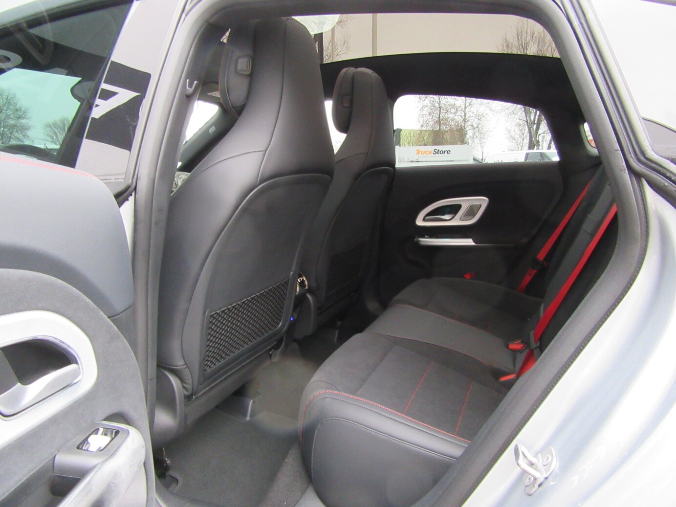 Mercedes-Benz CLA 220 4MATIC