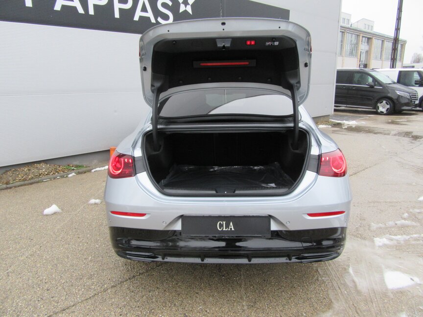 Mercedes-Benz CLA 220 4MATIC