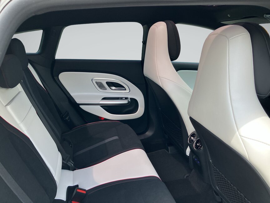 Mercedes-Benz CLA 200 Shooting Brake