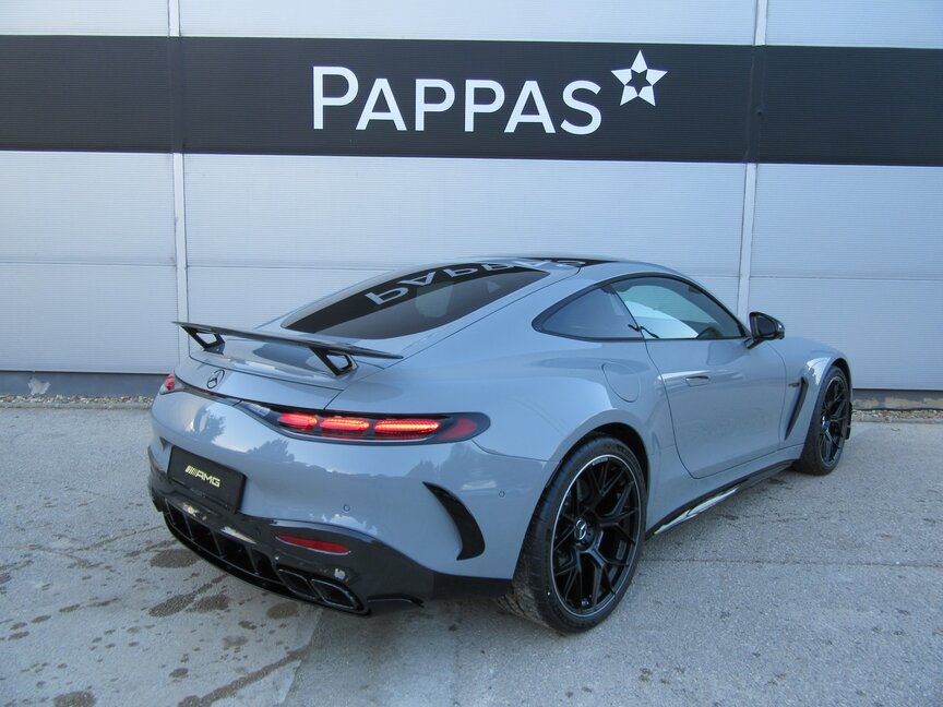 Mercedes-Benz AMG GT 63 PRO 4M