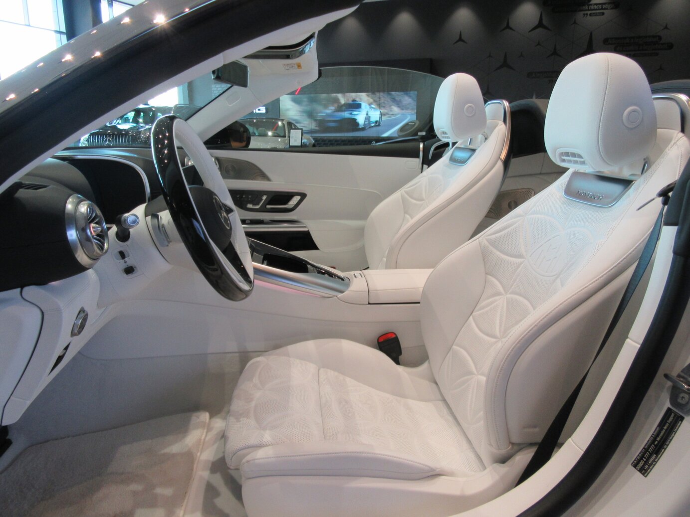 Mercedes-Benz Mercedes-Maybach SL 680 Monogram Series