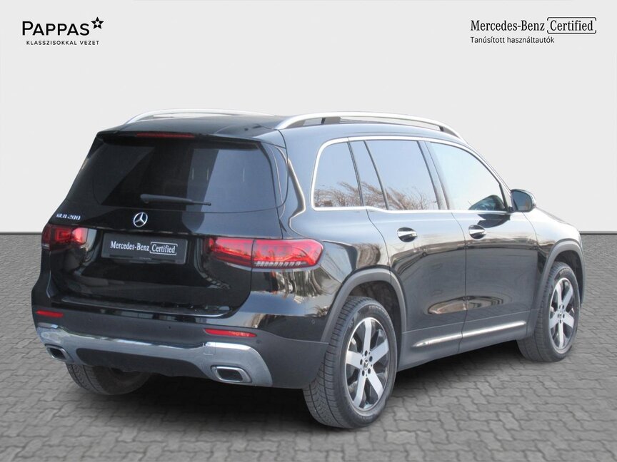 Mercedes-Benz GLB 200