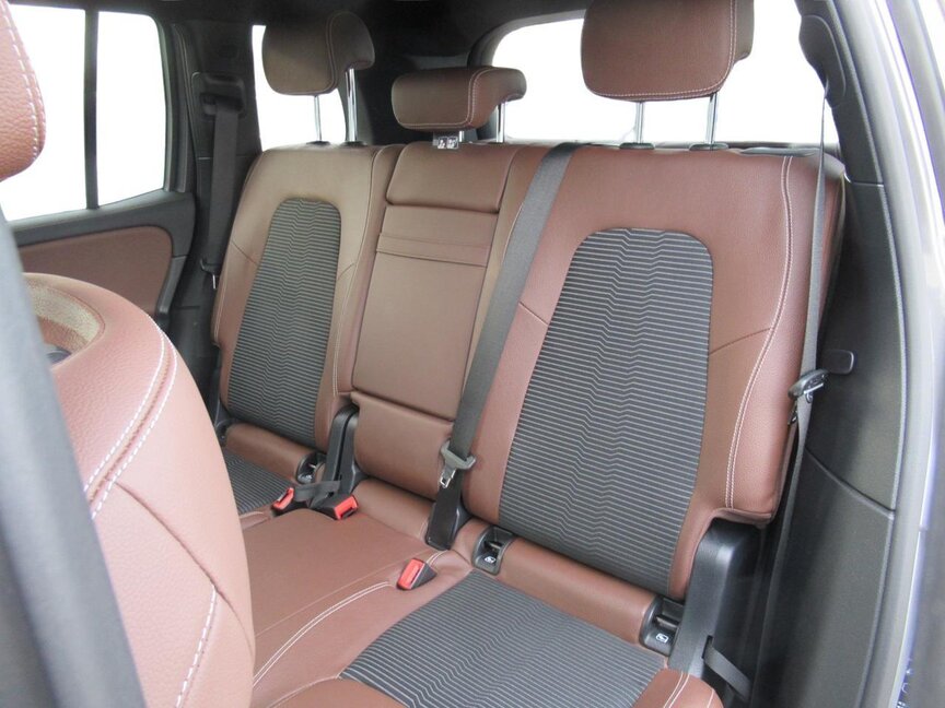 Mercedes-Benz GLB 200