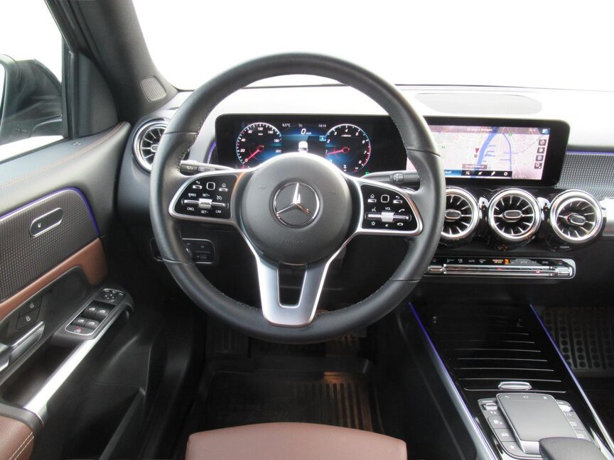 Mercedes-Benz GLB 200