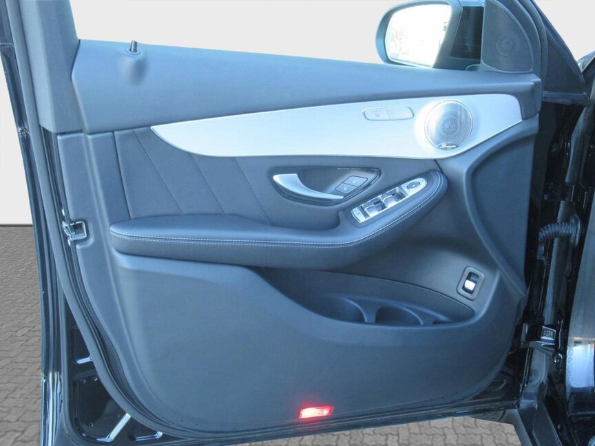 Mercedes-Benz GLC 300 de 4MATIC