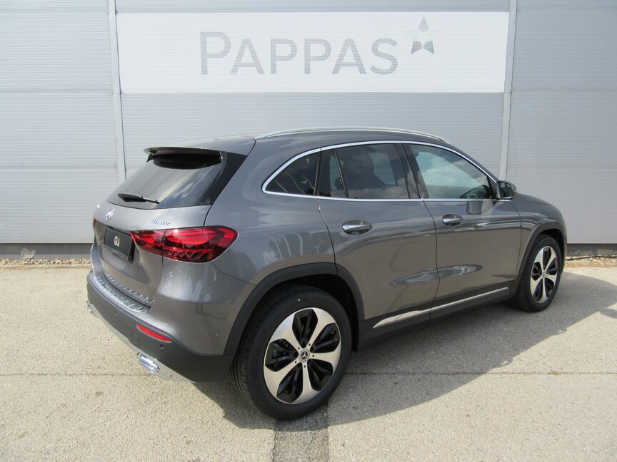 Mercedes-Benz GLA 200 d 4MATIC