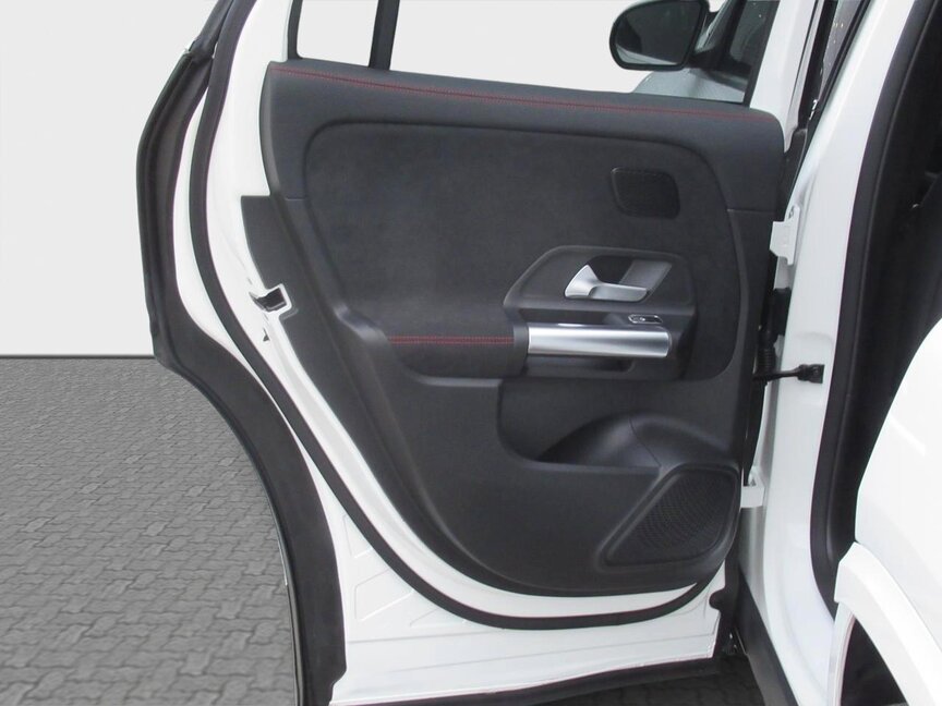 Mercedes-Benz GLA 220 4MATIC