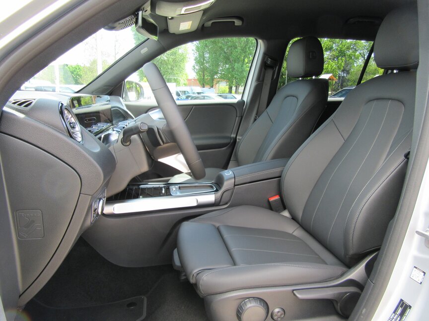 Mercedes-Benz EQB 250+