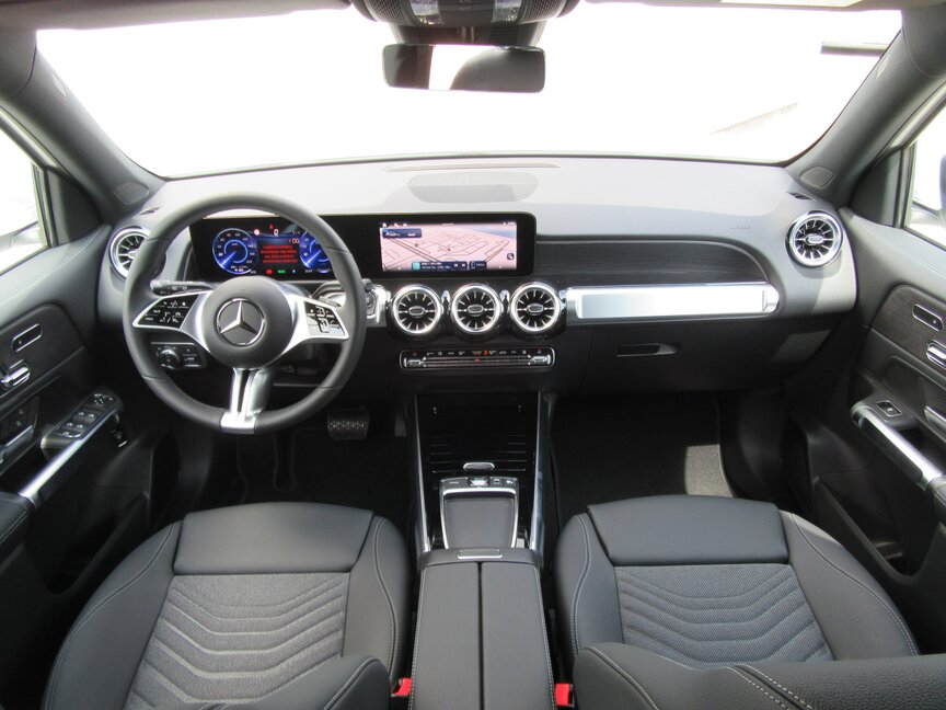 Mercedes-Benz EQB 250+