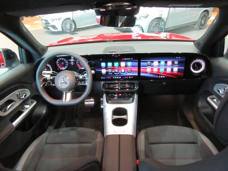 Mercedes-Benz GLB 250+ mit EQ Technologie