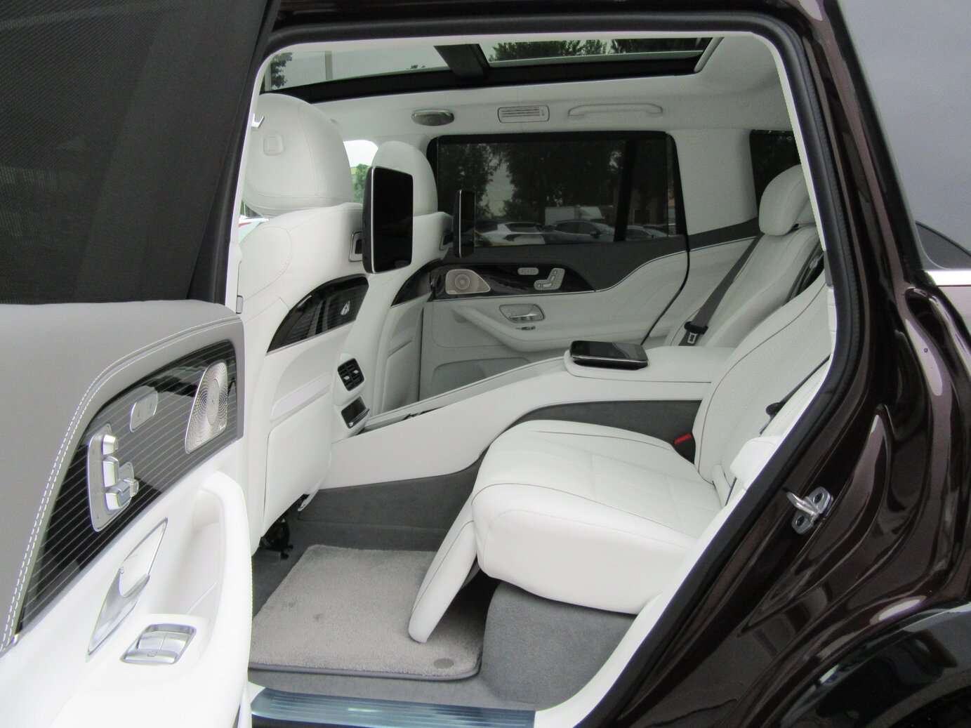 Mercedes-Benz Mercedes-Maybach GLS 600