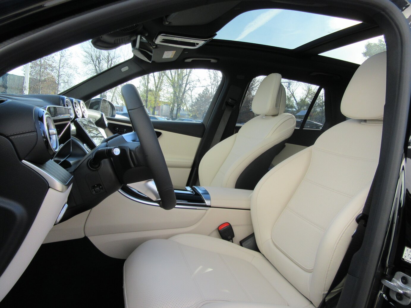 Mercedes-Benz GLC 300 de 4MATIC mit EQ Hybrid Technologie