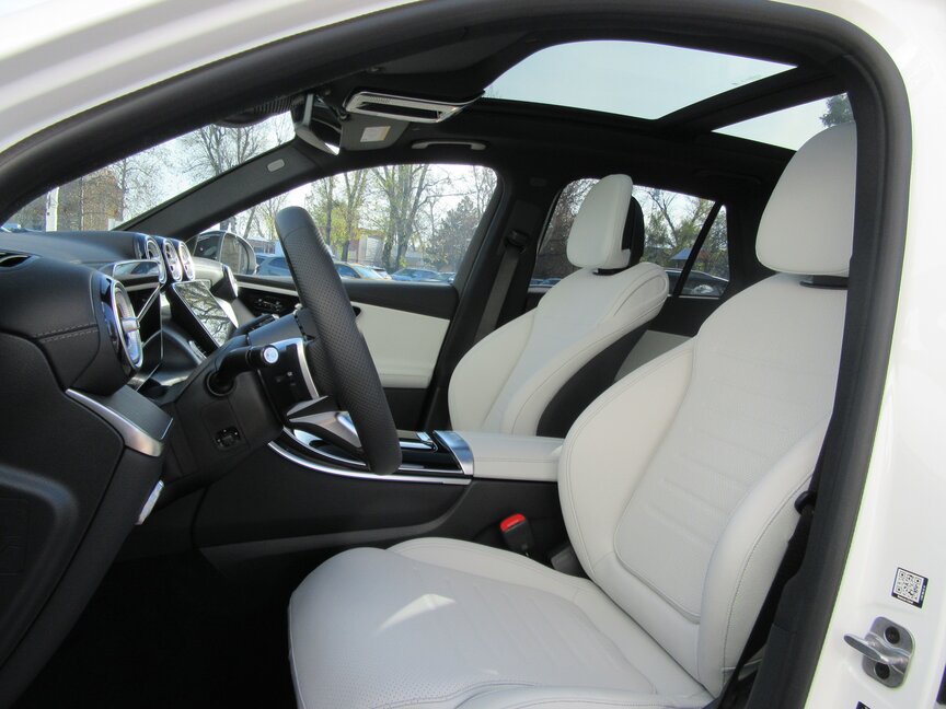 Mercedes-Benz GLC 300 de 4MATIC mit EQ Hybrid Technologie