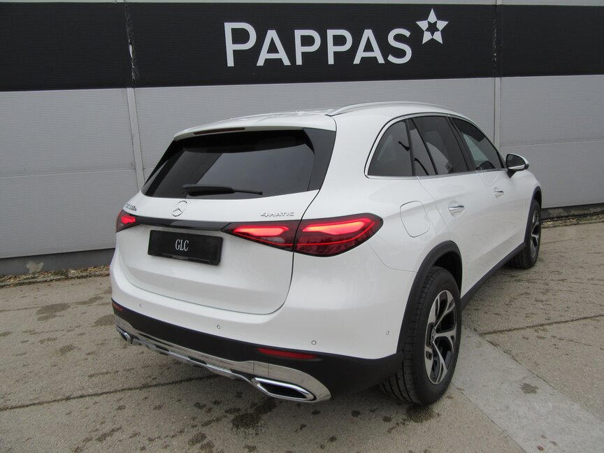 Mercedes-Benz GLC 300 e 4MATIC mit EQ Hybrid Technologie