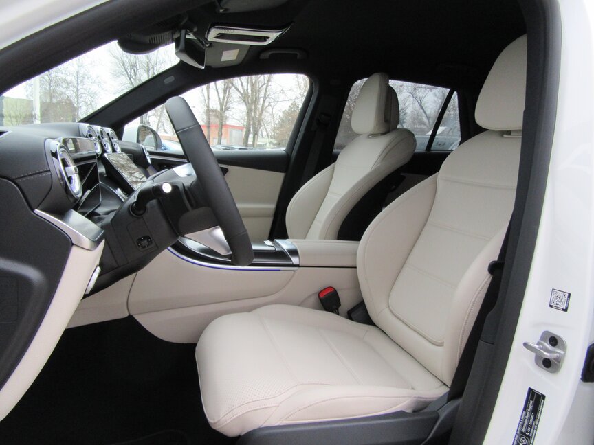 Mercedes-Benz GLC 300 e 4MATIC mit EQ Hybrid Technologie