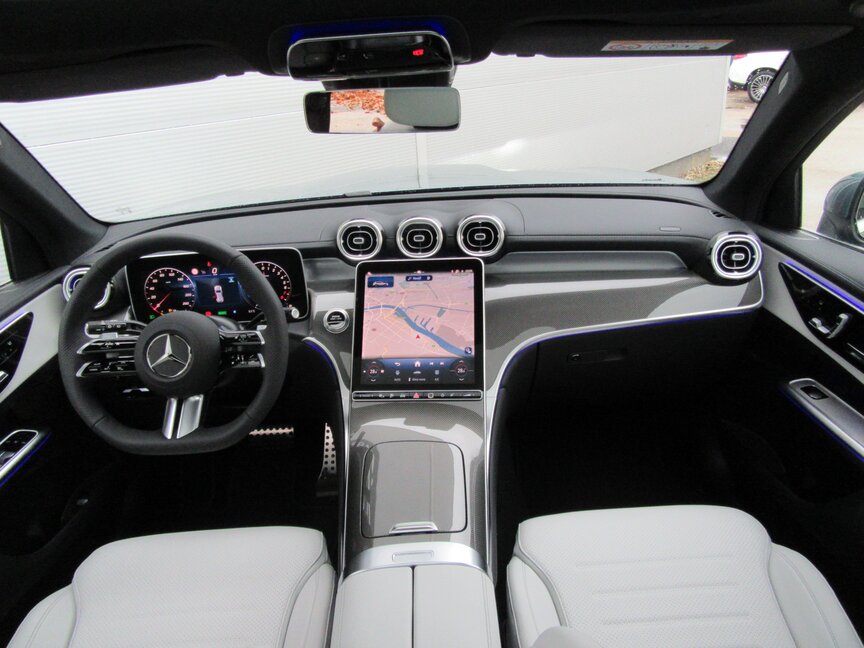 Mercedes-Benz GLC 300 e 4MATIC mit EQ Hybrid Technologie