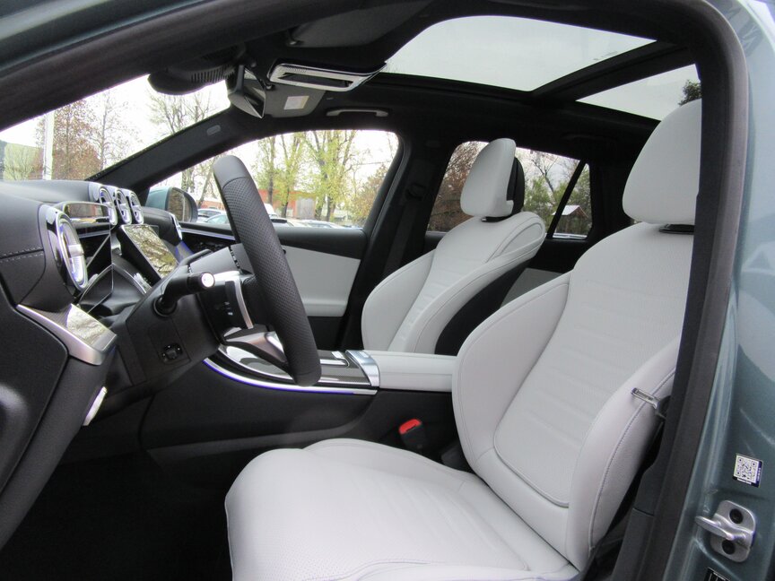 Mercedes-Benz GLC 300 e 4MATIC mit EQ Hybrid Technologie