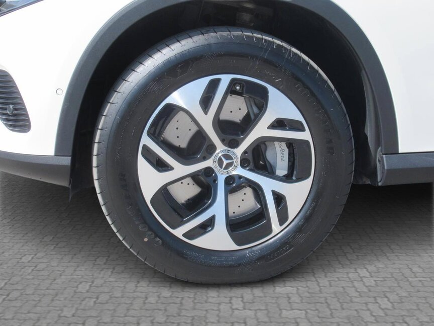 Mercedes-Benz GLC 300 e 4MATIC