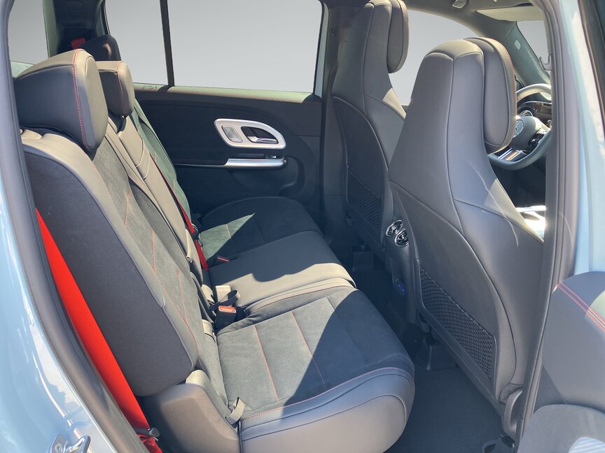 Mercedes-Benz GLB 200 4MATIC