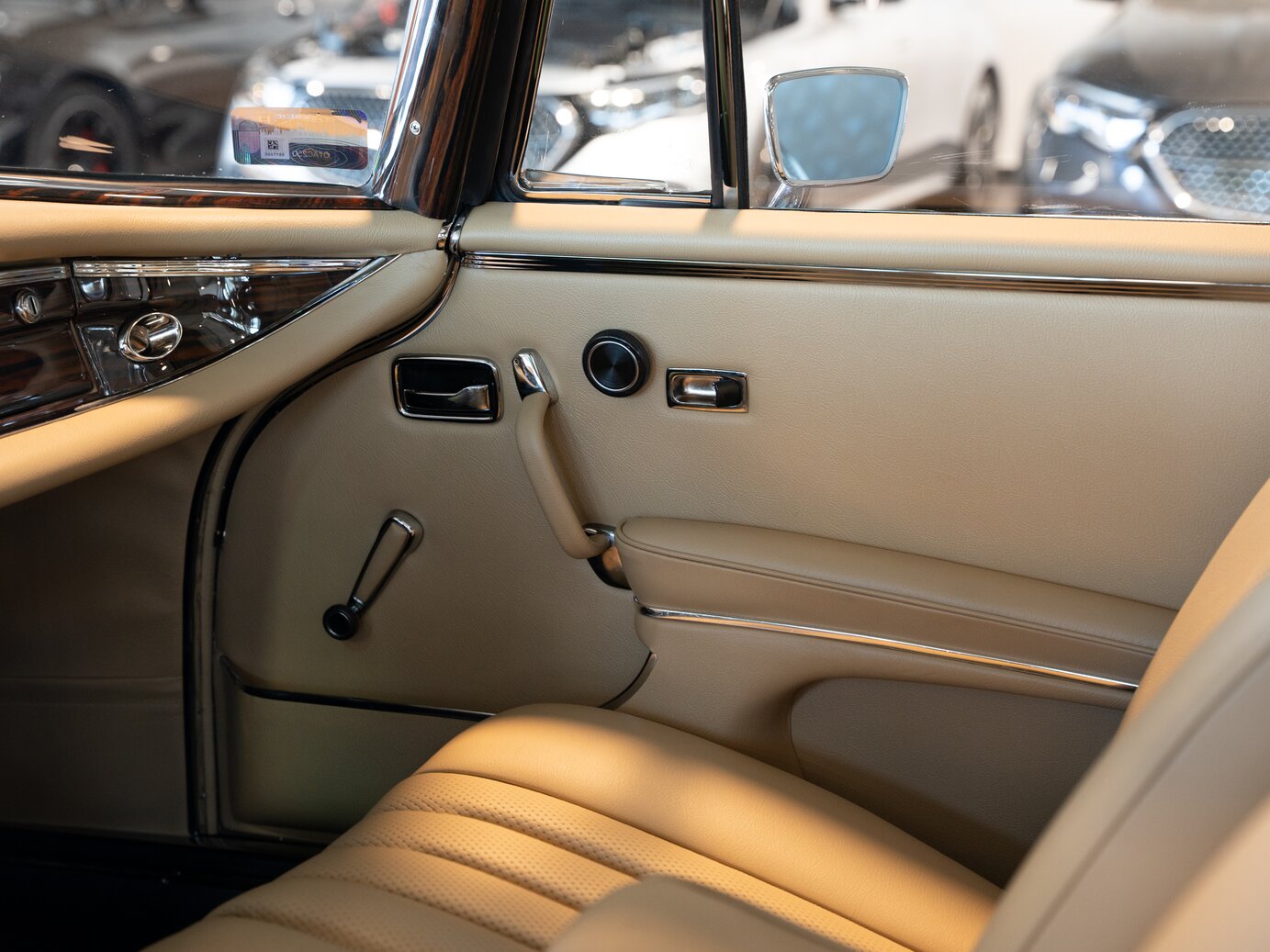 Mercedes-Benz 280 SE