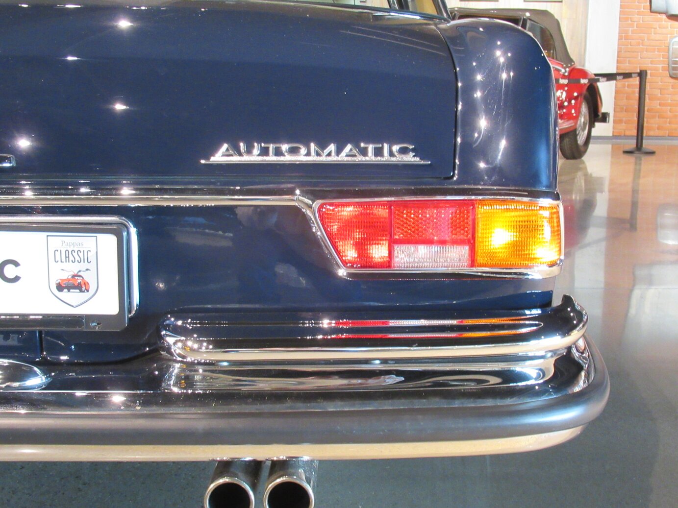 Mercedes-Benz 280 SE