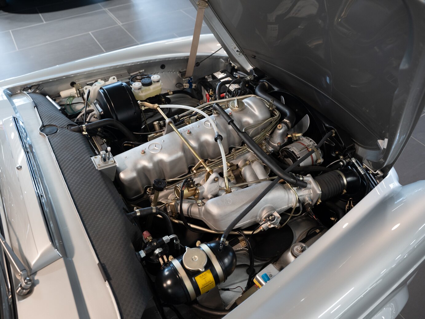 Mercedes-Benz 280 SL (W113)