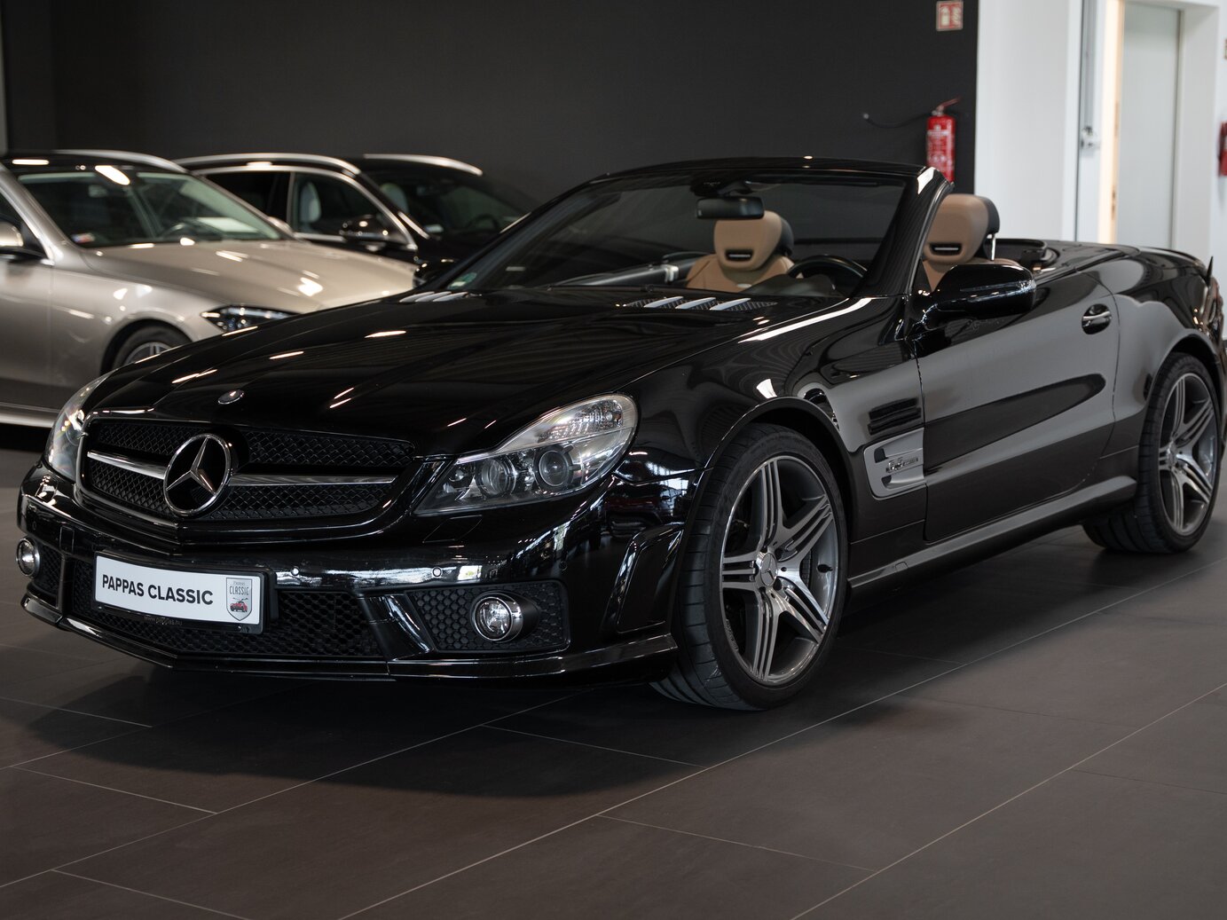 Mercedes-Benz SL63 AMG Roadster