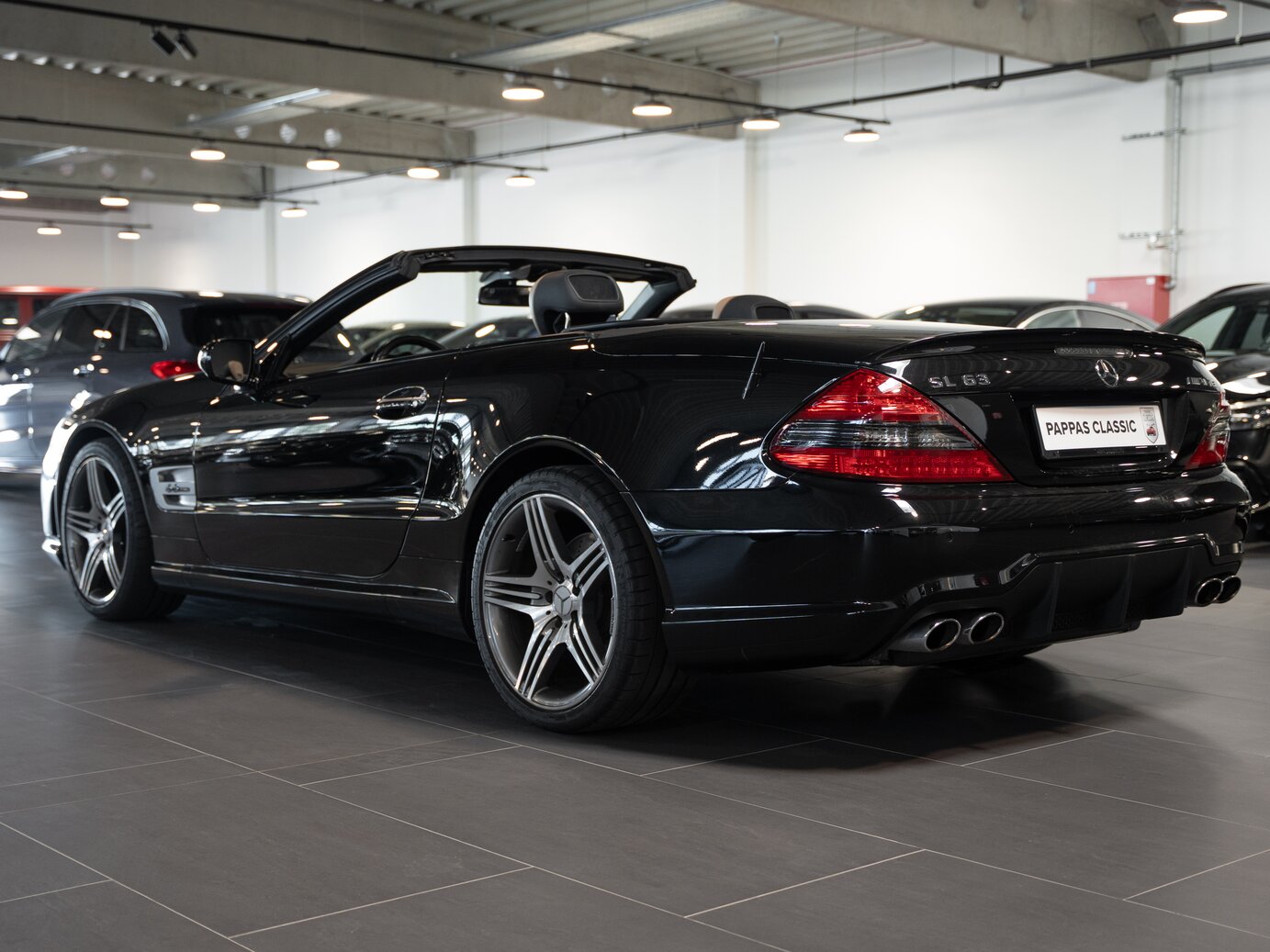 Mercedes-Benz SL63 AMG Roadster