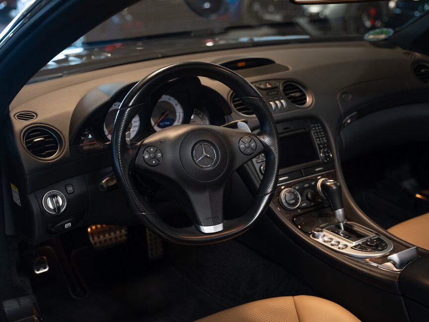 Mercedes-Benz SL63 AMG Roadster