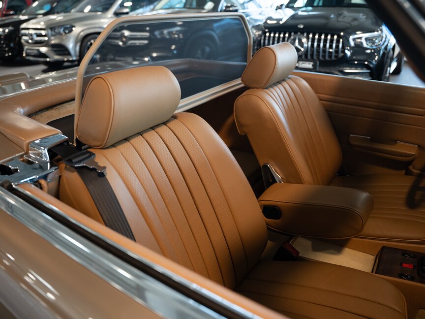 Mercedes-Benz 380 SL