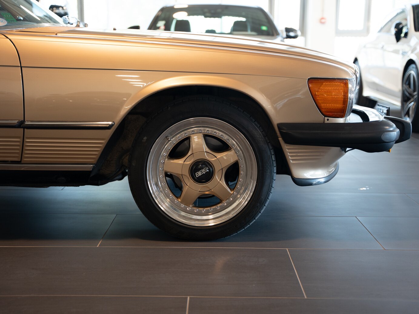 Mercedes-Benz 380 SL