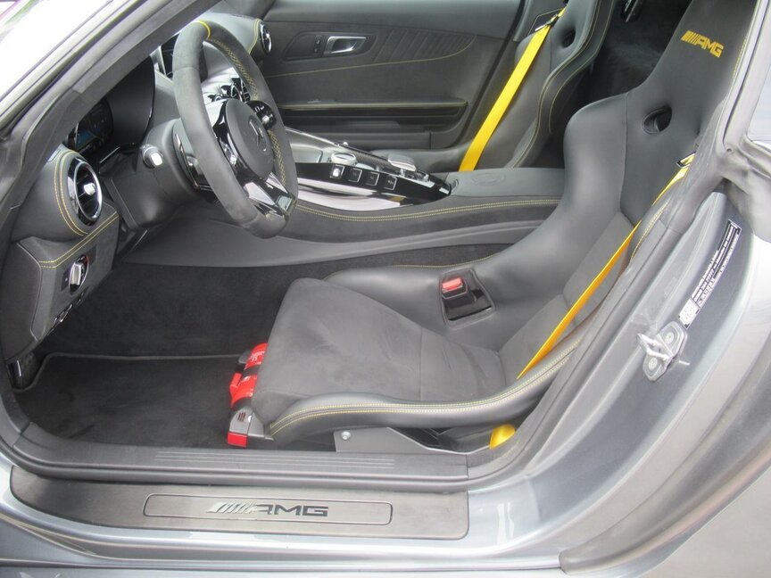 Mercedes-Benz AMG GT R Coupé