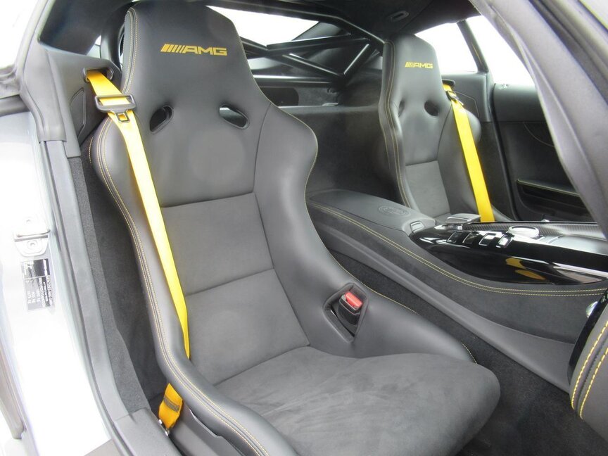 Mercedes-Benz AMG GT R Coupé