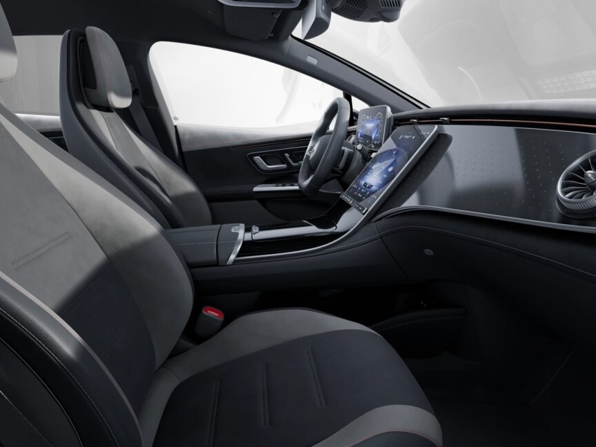 Mercedes-Benz EQE 300