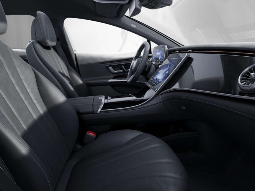 Mercedes-Benz EQE 300