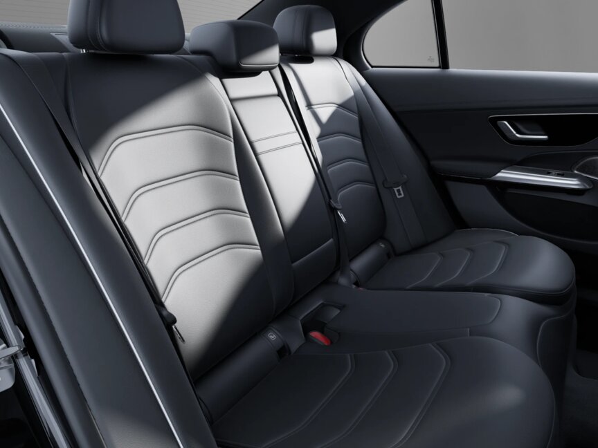 Mercedes-Benz E 300 de 4MATIC Limousine mit EQ Hybrid Technologie