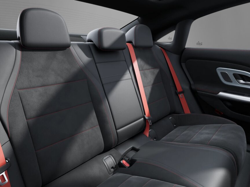 Mercedes-Benz CLA 200 4MATIC