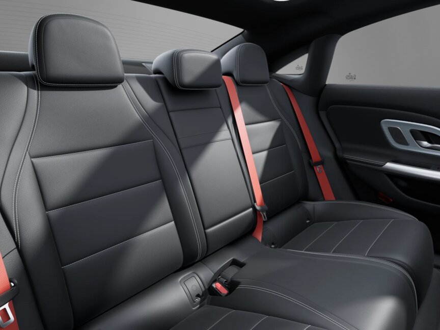 Mercedes-Benz CLA 220 4MATIC