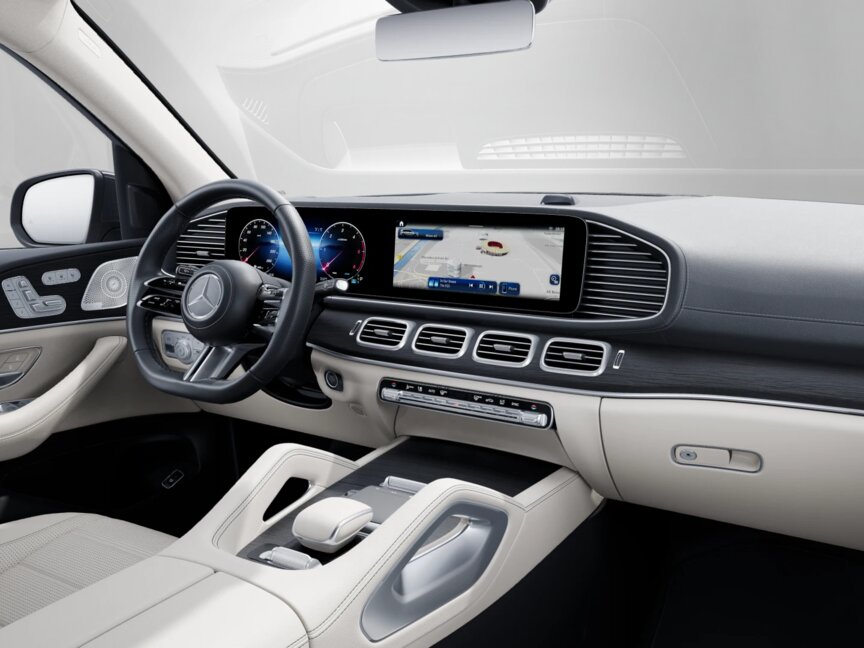 Mercedes-Benz GLS 350 d 4MATIC off-road vehicle