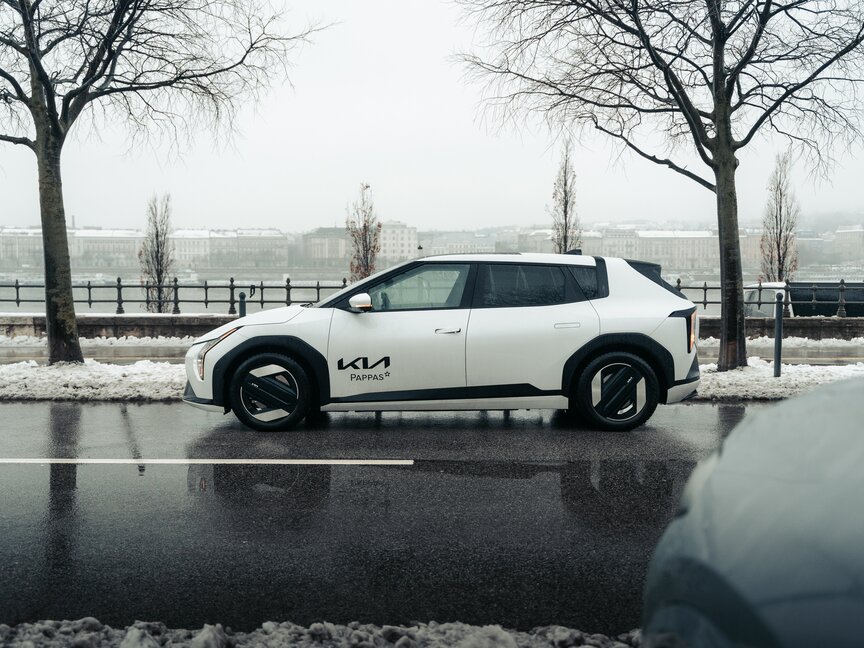 Kia EV4 HATCHBACK LR