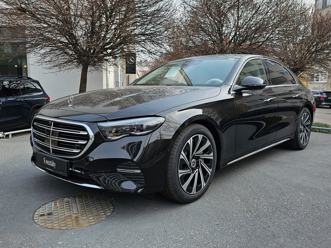 Mercedes-Benz E 200 4MATIC Limousine