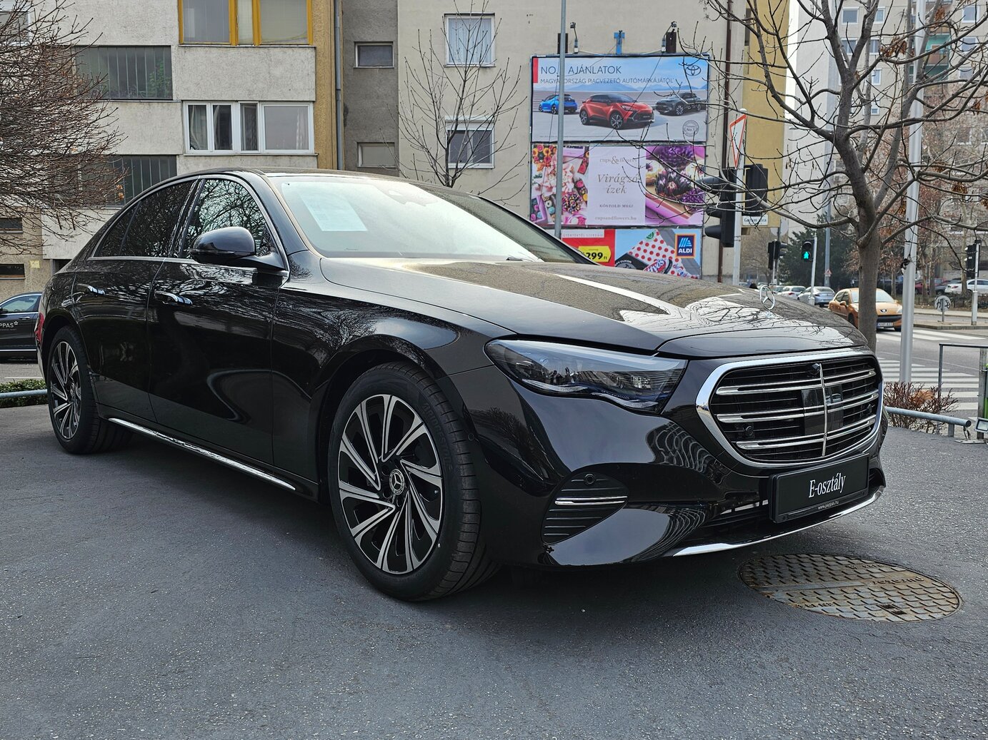 Mercedes-Benz E 200 4MATIC Limousine