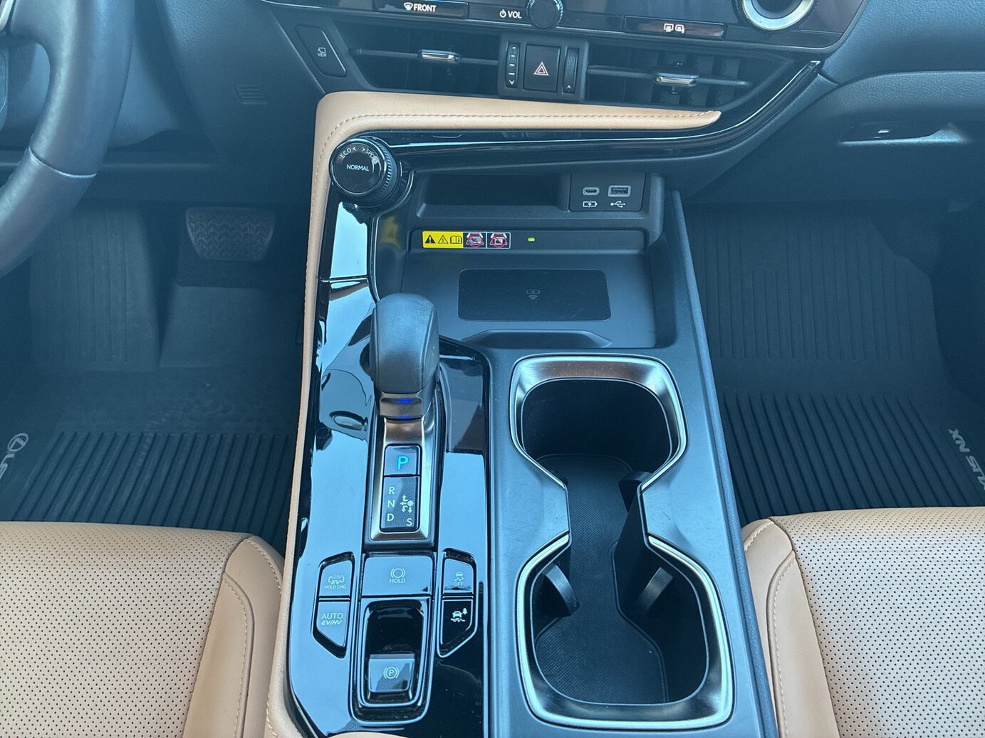 Lexus NX 450H