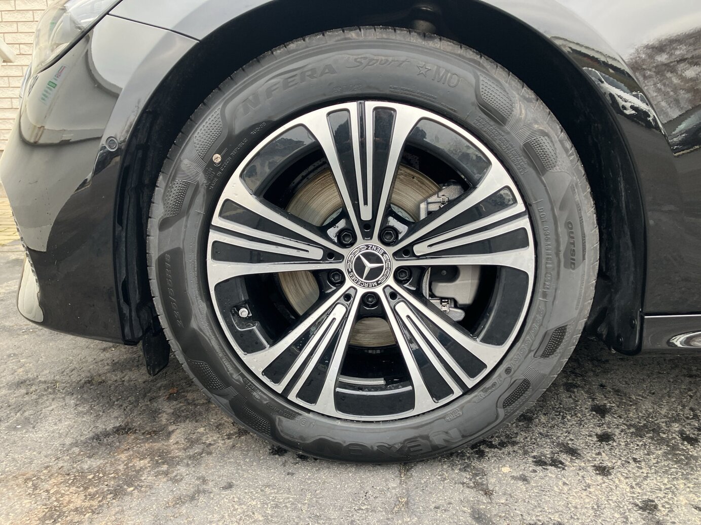 Mercedes-Benz E 220 d 4MATIC Limousine